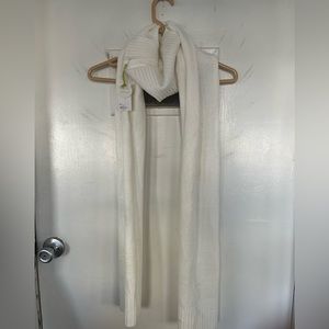NWT Funnelneck Pullover Wrap Scarf